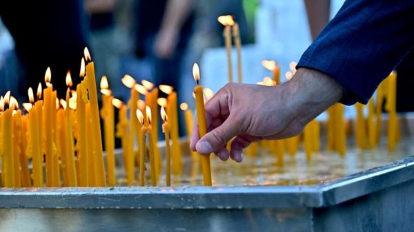Упаљене свеће - Sputnik Србија