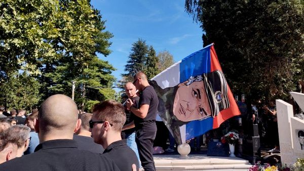 Sahrana Ratka Mladića - Sputnik Srbija
