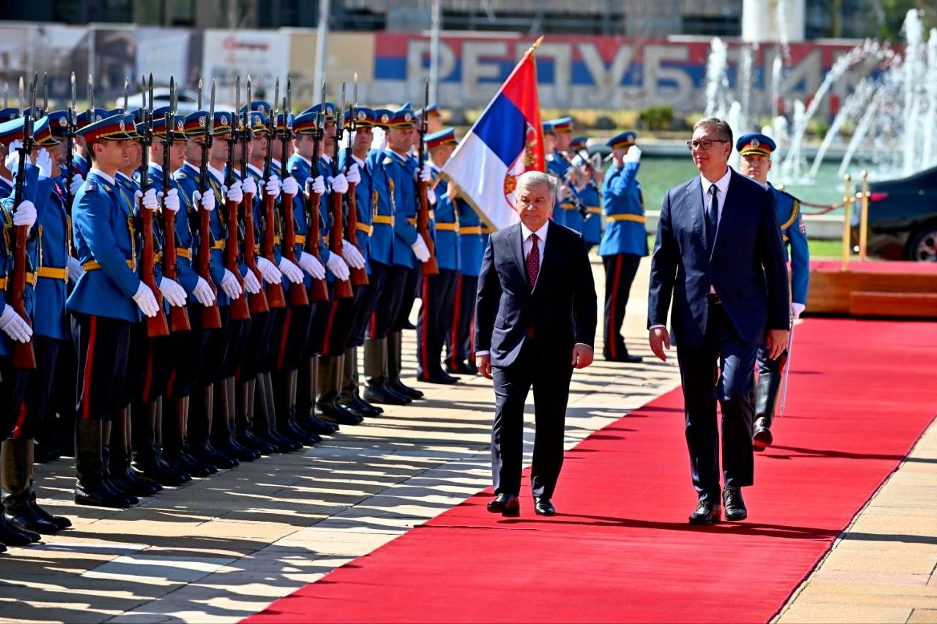 Predsednik Srbije Aleksandar Vučić dočekao predsednika Uzbekistana Šavkata Mirzijojeva - Sputnik Srbija, 1920, 08.09.2026