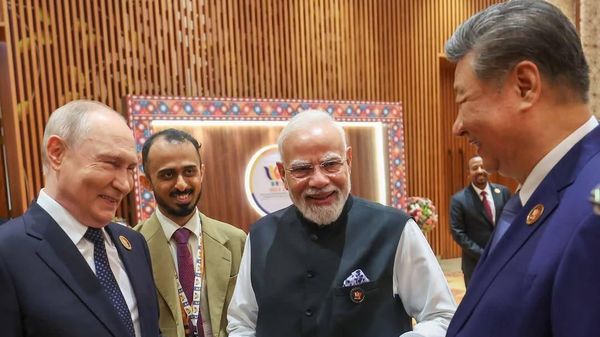 Vlad9imir Putin, Narendra Modi i Si Đinping - Sputnik Srbija