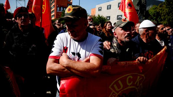 Тачијеве присталице у Приштини - Sputnik Србија