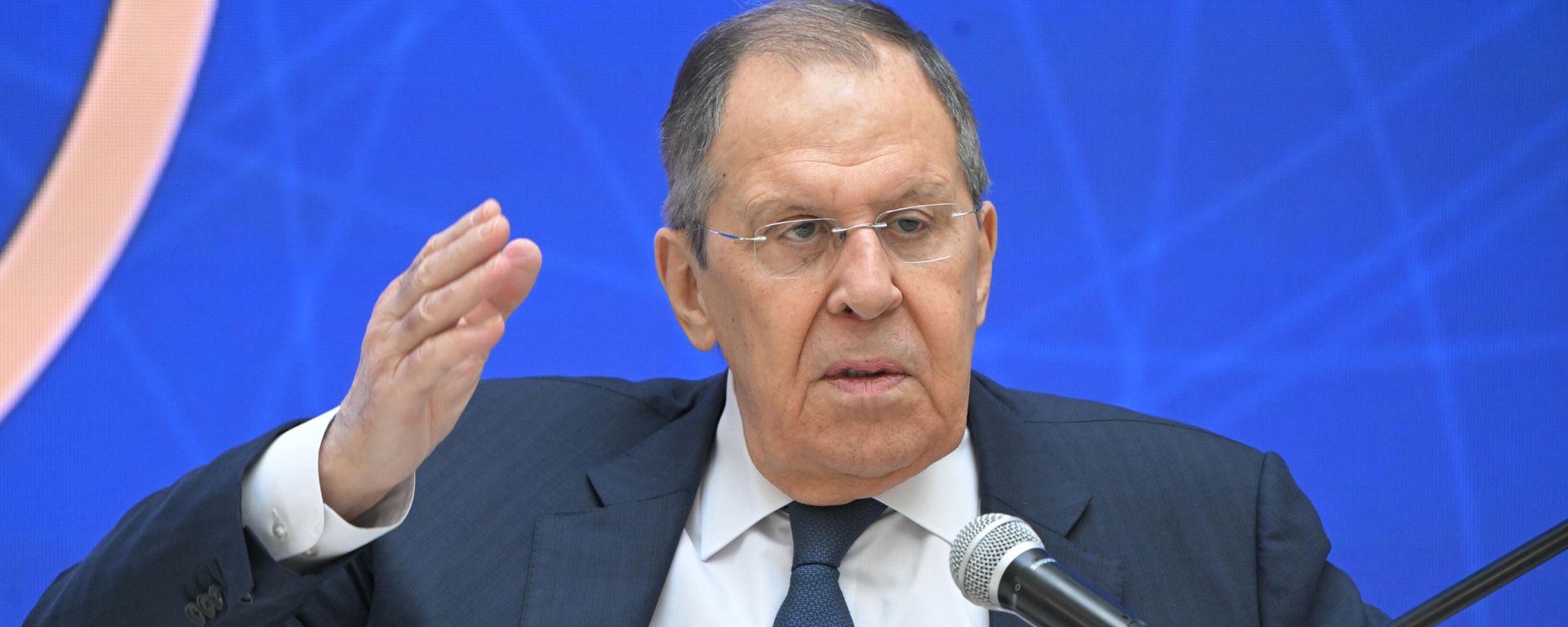Ministr inostrannыh del Rossii Sergeй Lavrov na toržestvennom zasedanii Diplomatičeskogo kluba Kulьtura bez granic: rolь i razvitie diplomatii kulьturы v Moskve - Sputnik Srbija, 1920, 17.09.2026