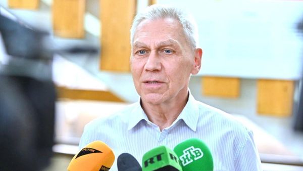 Ambasador Ruske Federacije Aleksandar Bocan-Harčenko na izbornom mestu u Beogradu - Sputnik Srbija