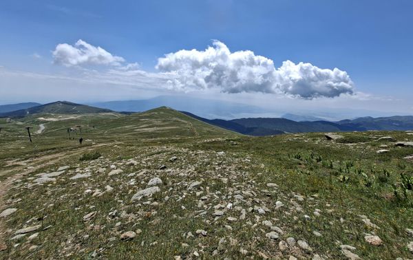 Српска војска још није стигла да се распореди на додељене положаје, а отпочела је изненадна бугарска офанзива из правца Битоља према Островском језеру, Лерину и Водену. Офанзива је заустављена победом српске војске (у садејству са једном француском армијом) у Горничевској бици   - Sputnik Србија