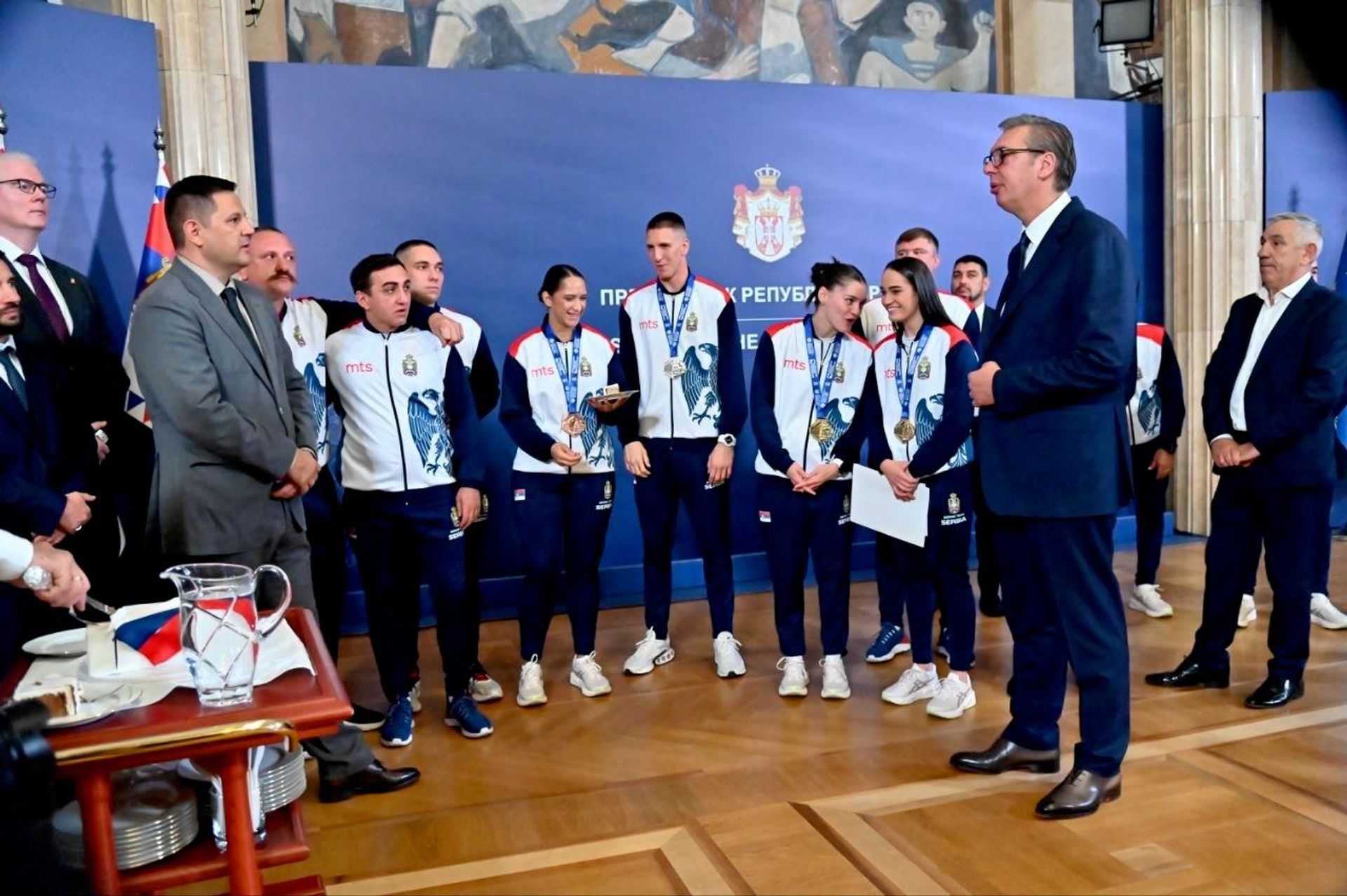 Srpski bokseri na prijemu kod Aleksandra Vučića Srpski bokseri na prijemu kod Aleksandra Vučića - Sputnik Srbija, 1920, 27.09.2026