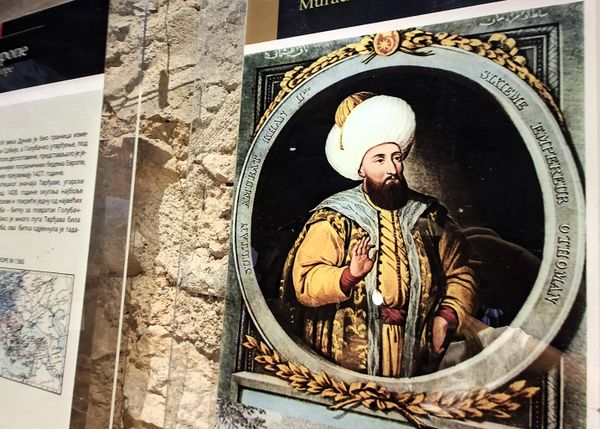 Sa manjim pauzama, Osmanlije su utvrđenjem gospodarili sve do druge polovine 19. veka, tačnije do 1867. godine, kada je Golubački grad ušao u sastav Kneževine Srbije, a Turci iz njega proterani da se nikada ne vrate (sem kao turisti) - Sputnik Srbija