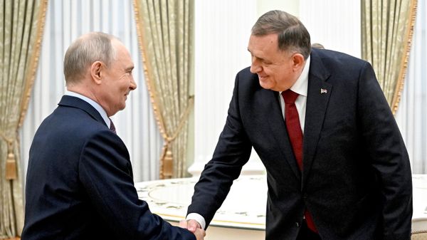 Vladimir Putin i Milorad Dodik - Sputnik Srbija