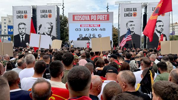 Протест у Приштини Протест у Приштини - Sputnik Србија