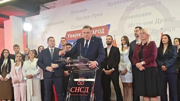 Izborni štab SNSD - Sputnik Srbija