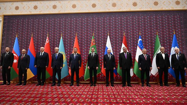 Путин на самиту ЗНД у Туркменистану - Sputnik Србија