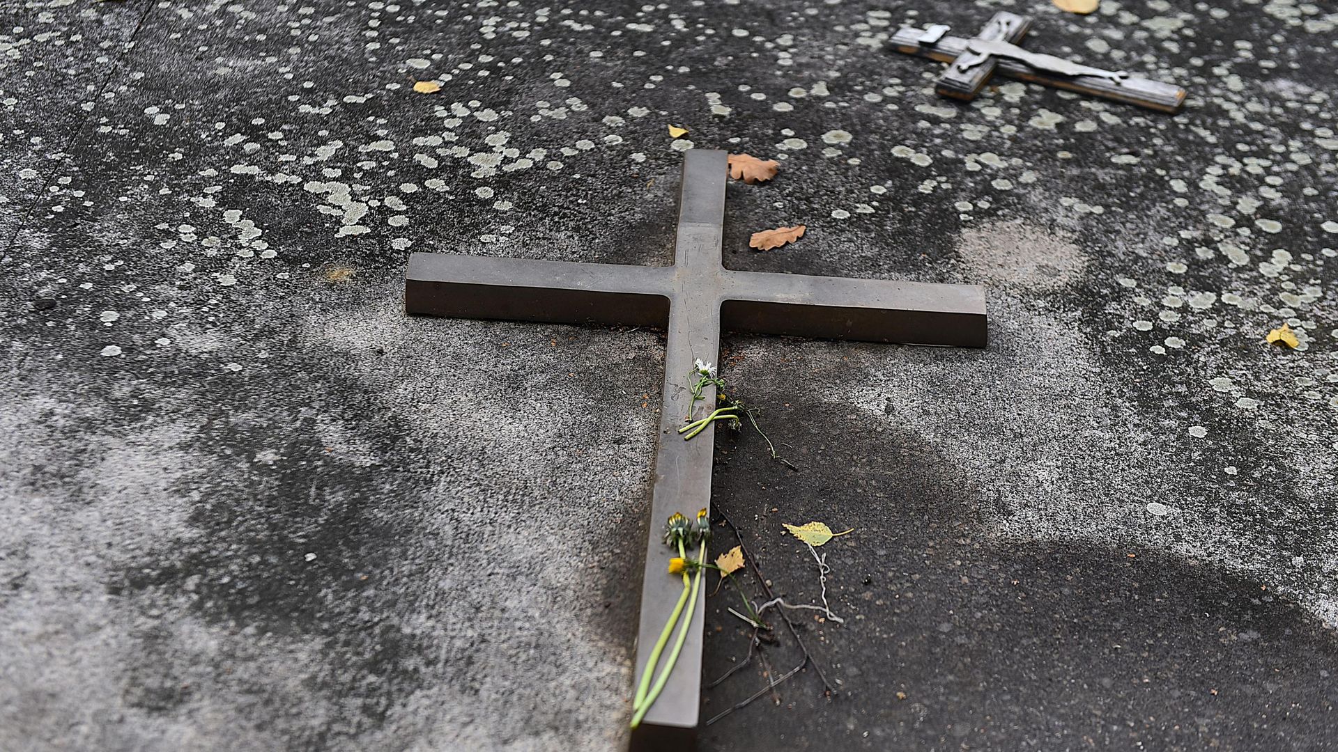 Za ukupne gubitke od 8 poginulih i 30 ranjenih oficira i vojnika trebalo je, po naređenju Štaba divizije, da se u Dragincu strelja za odmazdu 2.300 zatvorenika. Za ukupne gubitke od 8 poginulih i 30 ranjenih oficira i vojnika trebalo je, po naređenju Štaba divizije, da se u Dragincu strelja za odmazdu 2.300 zatvorenika. - Sputnik Srbija, 1920, 14.10.2026