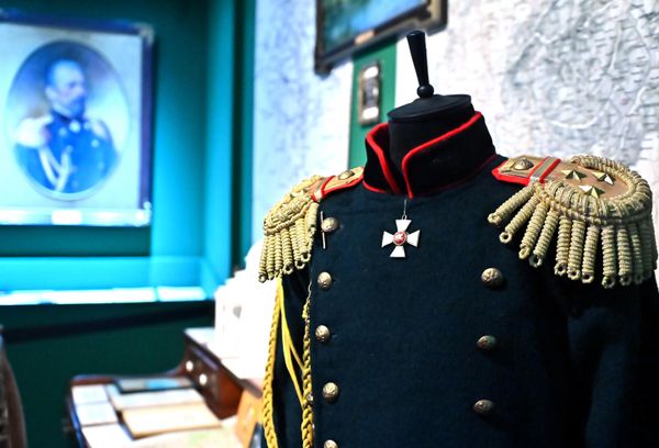 Povodom 150. godišnjice Prvog srpsko-turskog rata (1876) i ruskog dobrovoljačkog pokreta za oslobođenje Srbije, u Ruskom domu u Beogradu otvorena je izložba „Za drugove svoje - Sputnik Srbija