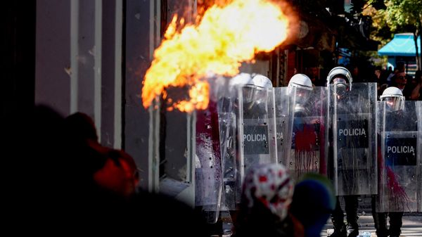 Протести у Тирани - Sputnik Србија