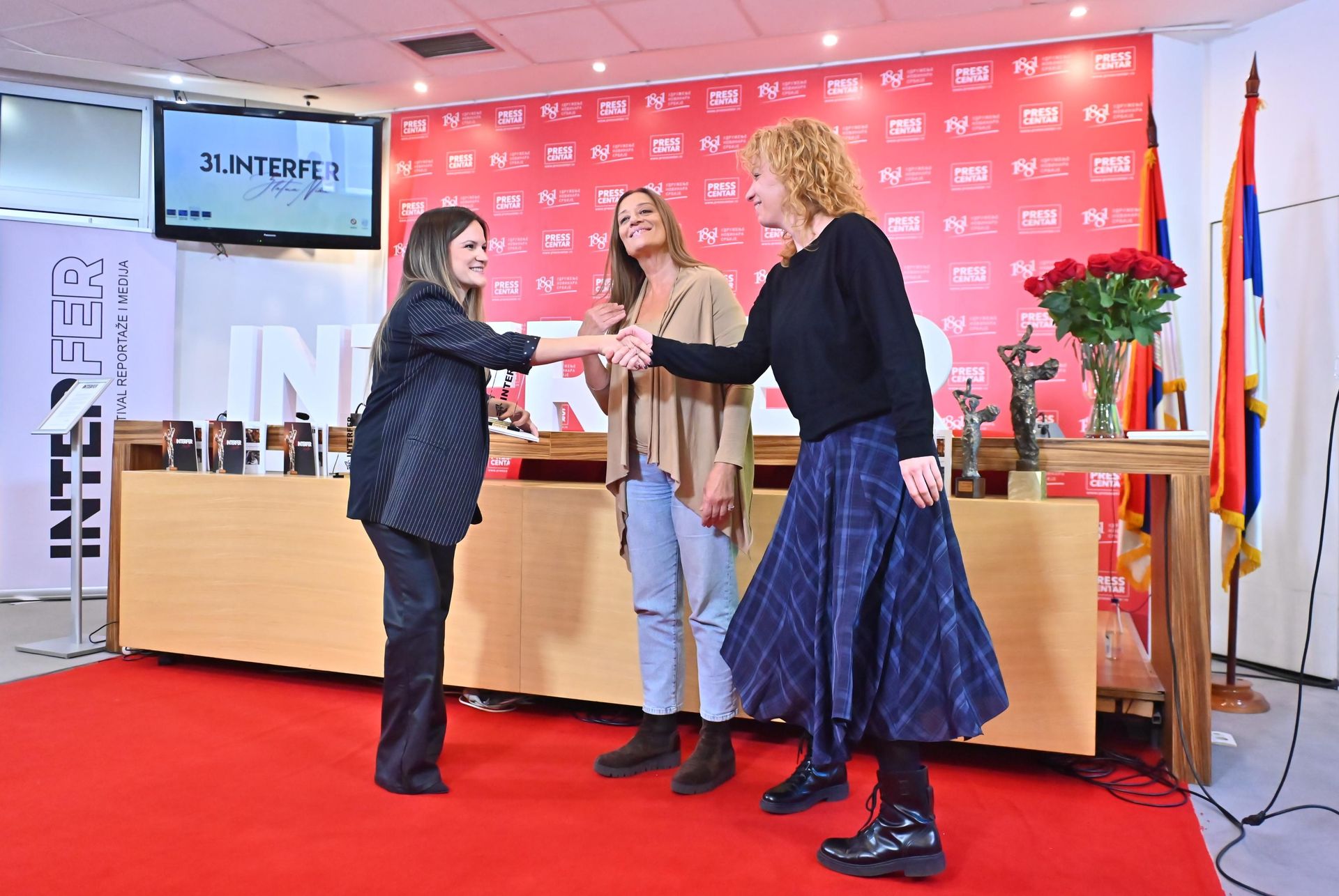 Međunarodni festival reportaže i medija – INTERFER Zlatna NIKA, - Sputnik Srbija, 1920, 17.10.2026
