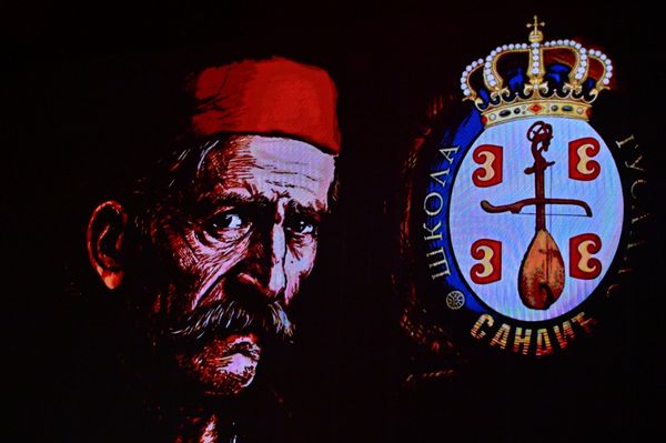 Koliko se naš velikan divio junačkim delima naroda kome je pripadao, svedoči portret Luke Filipova (koji je u bici na Vučjem Dolu 1876 zarobio turskog vojskovođu Osman-pašu), a koji je pronađen u zaostavštini Nikole Tesle. - Sputnik Srbija