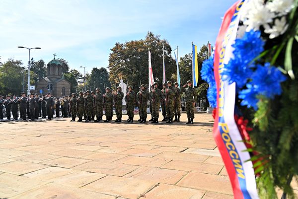 Koliko je grčevito okupator želeo da srpsku prestonicu sačuva u svojim rukama svedoči broj poginulih nemačkih vojnika. Više od 16.000 Nemaca poginulo je u Beogradskoj operaciji, dok je preko 8.000 njih zarobljeno.  - Sputnik Srbija