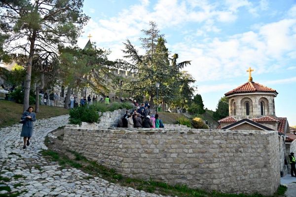U eparhijama Srpske pravoslavne crkve oko 250 crkava je posvećeno Svetoj Petki, a u Beogradu je najposećenija kapela na Kalemegdanu. - Sputnik Srbija
