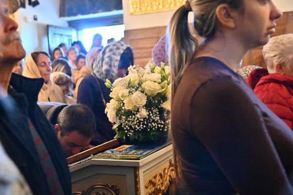 Верници јој се моле за здравље, нарочито очију, и за заштиту породице. - Sputnik Србија