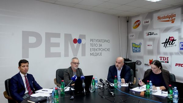 REM - Sputnik Srbija
