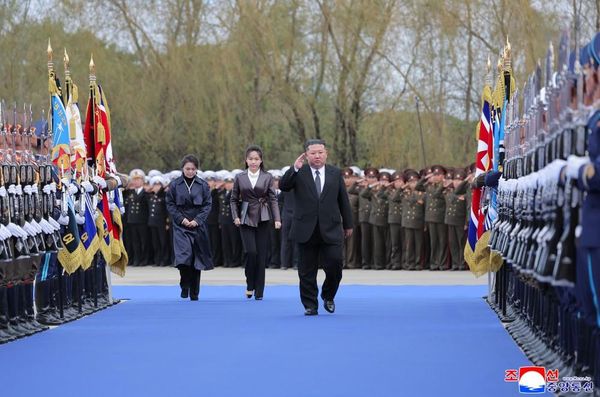 Na izložbi su predstavljeni različiti višenamenski strateški i operativno-taktički bespilotni letelice, udarni dronovi-kamikaze i drugi borbeni sistemi, koji svedoče o najnovijim dostignućima i perspektivama razvoja oblasti bespilotne vazduhoplovne tehnike. - Sputnik Srbija