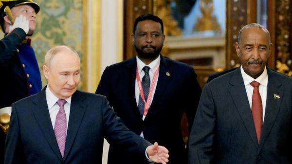 Predsednik Vladimir Putin i predsednik Vrhovnog Saveta Sudana Abdel Fatah el Burhan - Sputnik Srbija