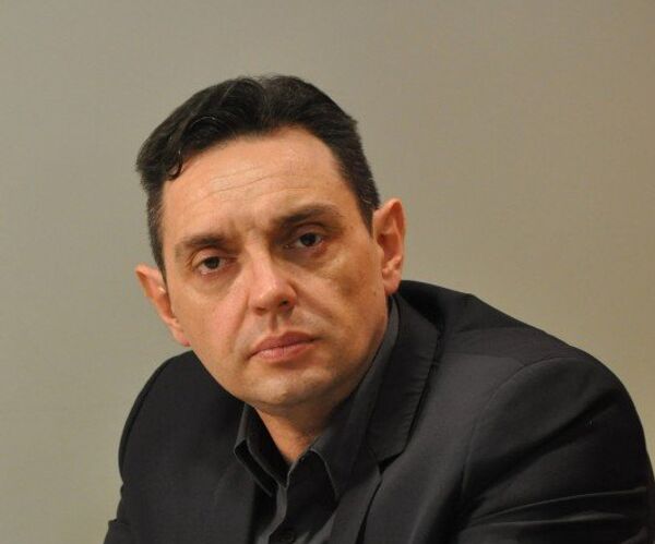 Vulin: Ovo je očekivani nastavak politike pritisaka i uslovljavanja Srbije - Sputnik Srbija