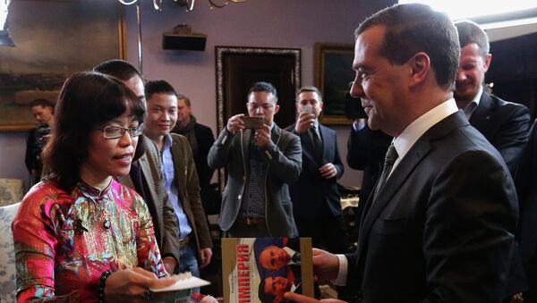 Премијер Русије Дмитриј Медведев даје интервју вијетнамским медијима - Sputnik Србија