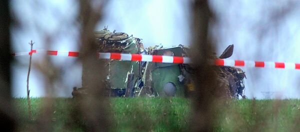 Ostaci helikoptera koji se srušio pored aerodroma Nikola Tesla Ostaci helikoptera koji se srušio pored aerodroma Nikola Tesla - Sputnik Srbija