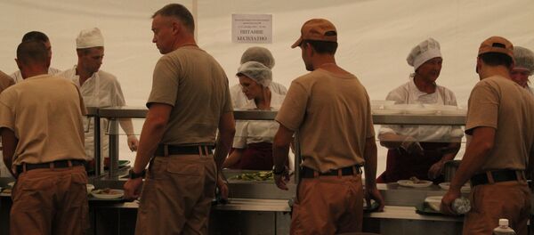 Ruski vojnici u vazdušnoj bazi u Siriji Ruski vojnici u vazdušnoj bazi u Siriji - Sputnik Srbija