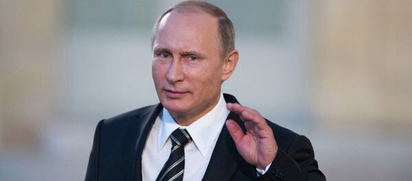 Владимир Путин напушта Јелисејску палату у Паризу - Sputnik Србија