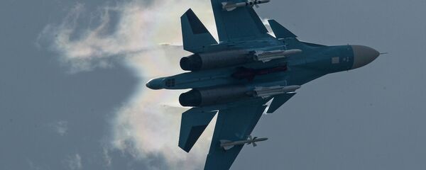 Руски СУ-34 бомбардер - Sputnik Србија