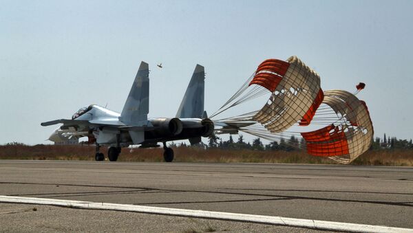 Руски авион Су-34 у бази Хмејмим у Сирији - Sputnik Србија