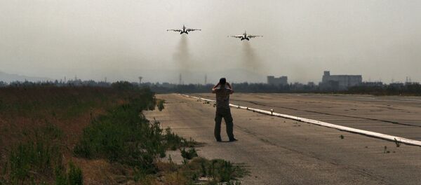 Узлетање руских авиона са аеродрома у близини Латакије. - Sputnik Србија