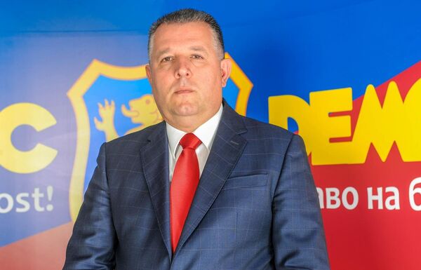 Посланик Демоса Зоран Миљанић  - Sputnik Србија