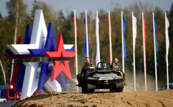 Gusenična platforma Mars A-800 na međunarodnoj izložbi Dan inovacija Ministarstva odbrane Ruske Federacije - 2015 u Kongresno-izložbenom centru Oružanih snaga RF u gradu Kubinka Gusenična platforma Mars A-800 na međunarodnoj izložbi Dan inovacija Ministarstva odbrane Ruske Federacije - 2015 u Kongresno-izložbenom centru Oružanih snaga RF u gradu Kubinka - Sputnik Srbija