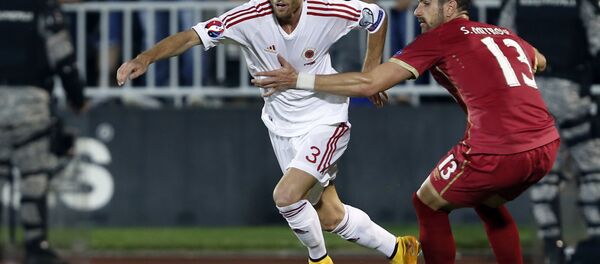 Igrači Srbije i Albanije Sefan Mitrović i Ermir Lenjani Igrači Srbije i Albanije Sefan Mitrović i Ermir Lenjani - Sputnik Srbija