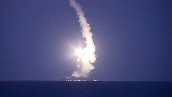 Brodovi iz Kaspijske flote lansirali krstareće rakete na pozicije terorista ID u Siriji - Sputnik Srbija