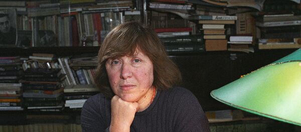 Светлана Алексејевич - Sputnik Србија