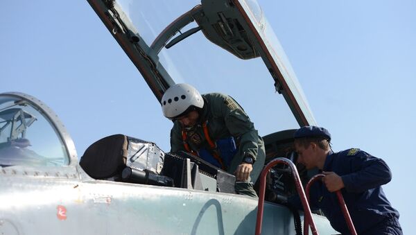 Piloti lovačke avijacije gađali su raketama vazduh-vazduh R-73 ciljeve SAB-250 na visinama od 9.000 metara - Sputnik Srbija
