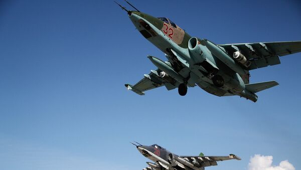 Ruski borbeni avioni na aerodromu Hmejmim u Siriji - Sputnik Srbija