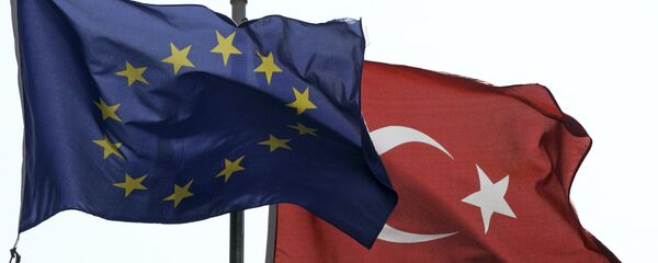 Заставе Турске и Европске уније - Sputnik Србија