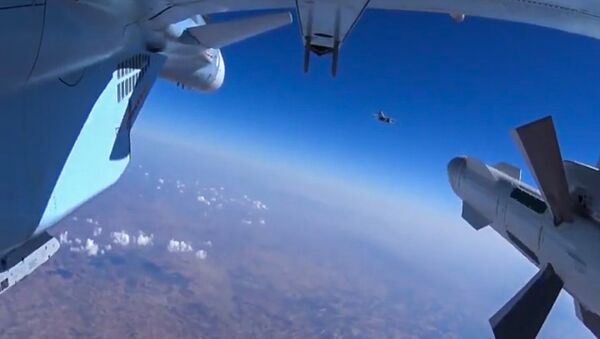 Ruski vazdušni napadi na položaje ID u Siriji - Sputnik Srbija