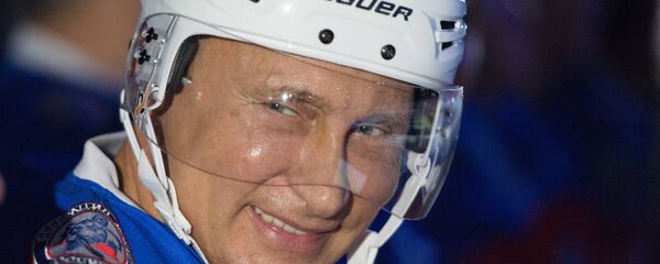 Председник Руске Федерације Владимир Путин на хокејашкој утакмици - Sputnik Србија