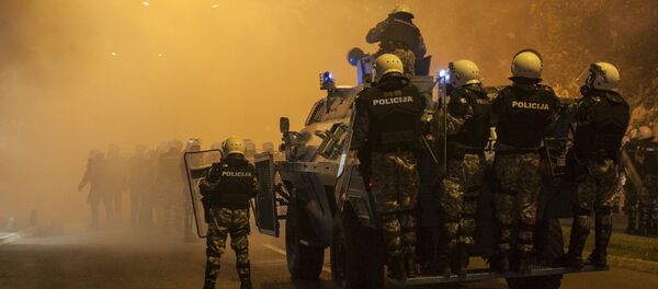 Policija u borbenim kolima u Podgorici - Sputnik Srbija