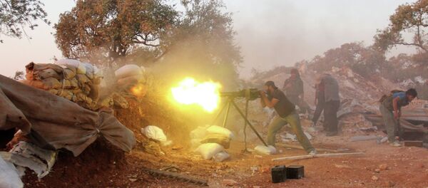 Пуцање из тешке артиљерије побуњеничких снага - Sputnik Србија