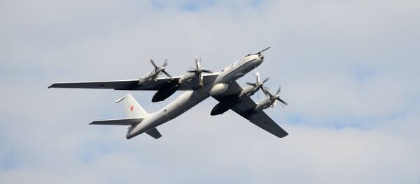 Противподморнички авион Ту-142 - Sputnik Србија