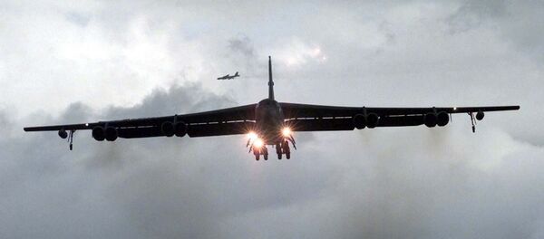Амерички бомбардер Б-52 - Sputnik Србија
