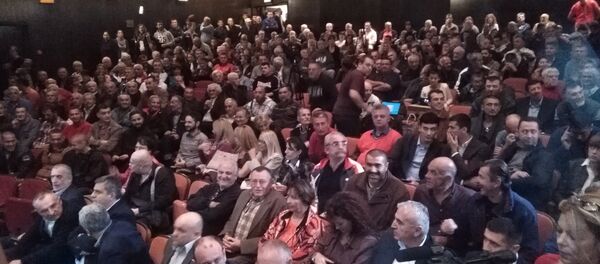 Протест присталица Демократског фронта у дворани Парк у Херцег Новом Протест присталица Демократског фронта у дворани Парк у Херцег Новом - Sputnik Србија