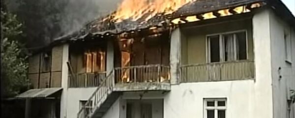 Neredi na Kosovu 17.mart 2004. godine. - Sputnik Srbija