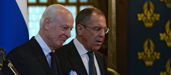 Стафан де Мистура и Сергеј Лавров Стафан де Мистура и Сергеј Лавров - Sputnik Србија